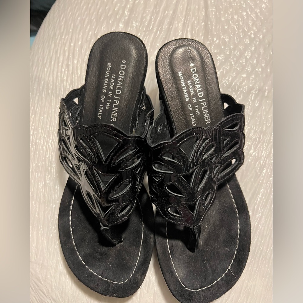 donald j pliner wedges